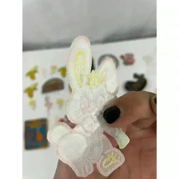 30 PC Assorted Sewing Applique Patches Iron on Sew On NEW Mixed Vintage - Picture 4 of 10